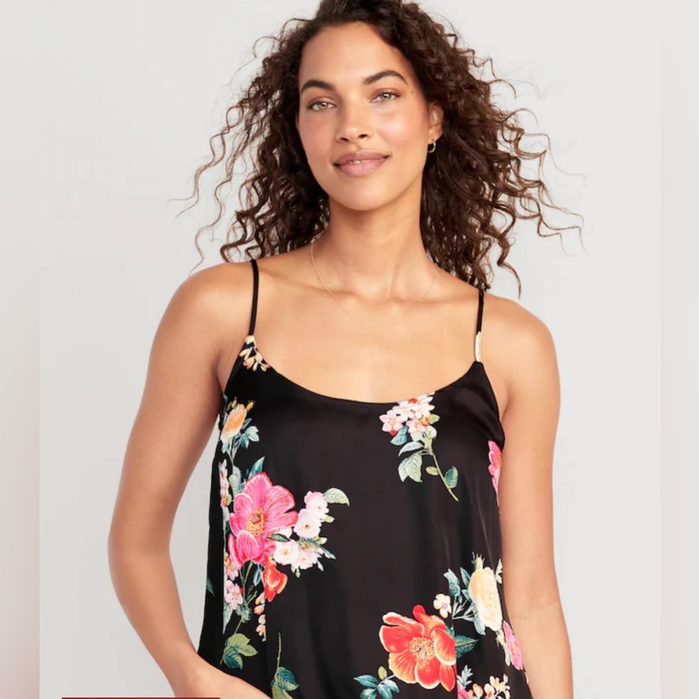 Old Navy Floral Satin Cami Top Size Medium